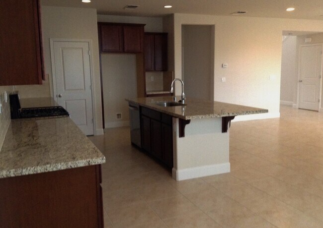 Building Photo - 262 Lucero Dr