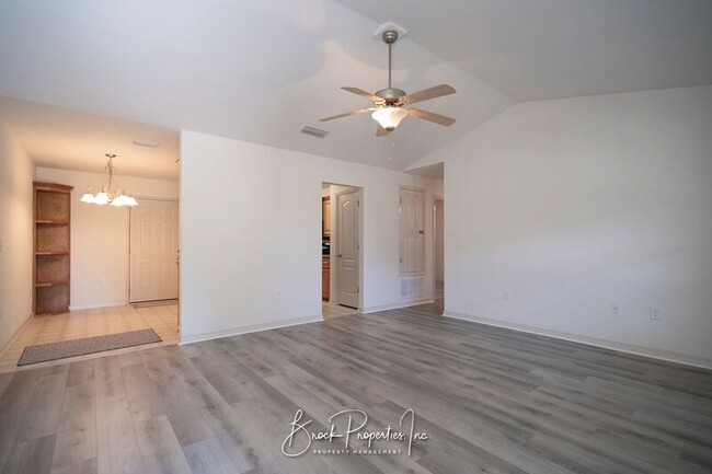 Building Photo - 6729 Trail Ride S