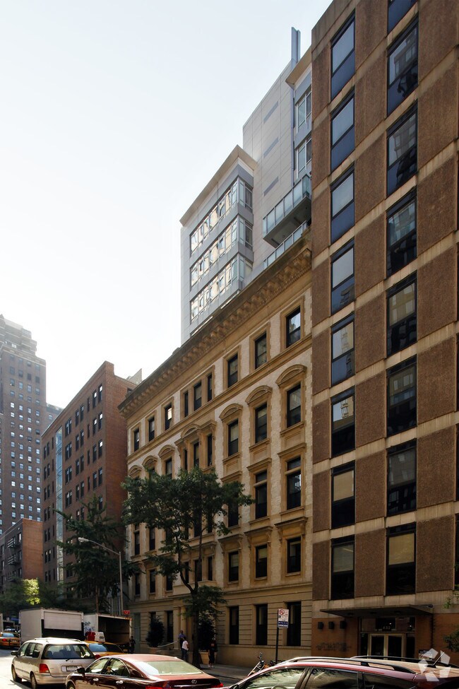Building Photo - West 58