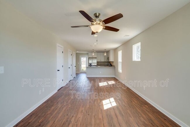 Foto del edificio - 619 Hadley Village Blvd