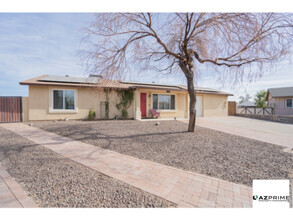 Building Photo - 8822 W Desert Cove Ave