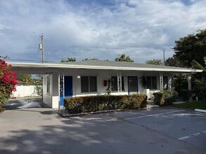 Building Photo - 1210 S M St