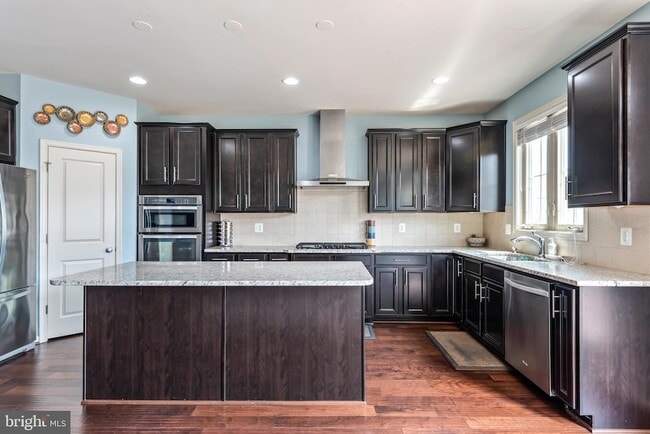 Building Photo - 23638 Sailfish Square
