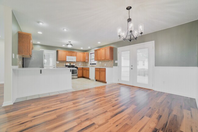 Foto del edificio - 398 Shady Brook Dr