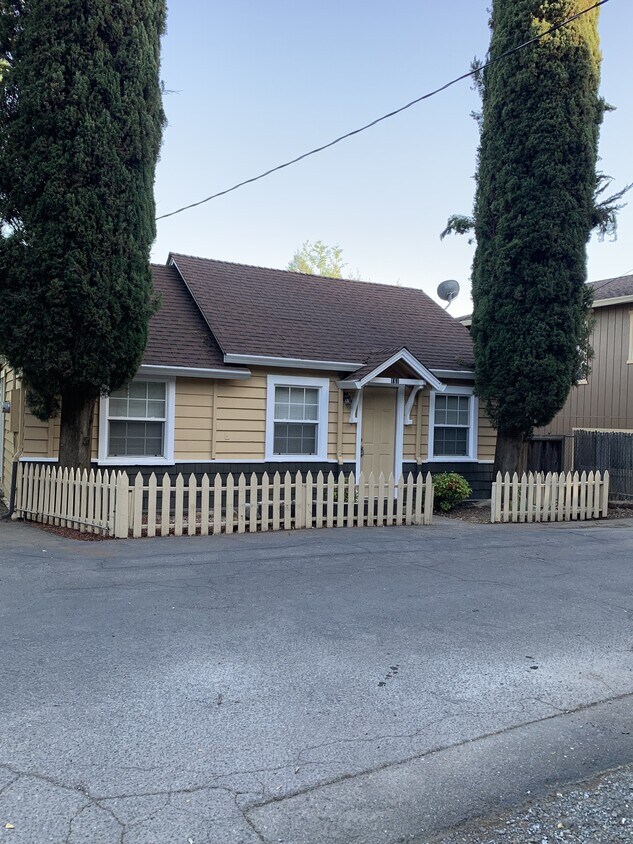 Primary Photo - 161 Lincoln Way