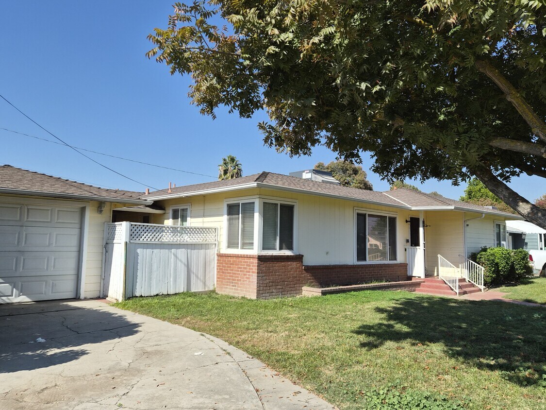 Foto principal - 1949 14th Ave