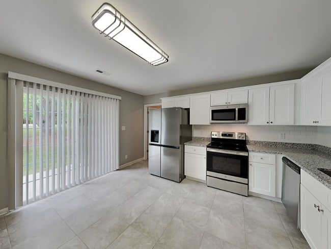 Building Photo - 1112 Wylam Dilly Ct