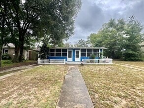 Building Photo - 324 Lincoln Ave