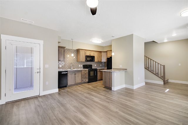 Building Photo - 3572 E Grand Forest Dr