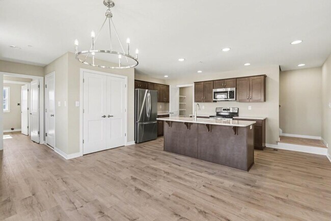 Building Photo - 7213 White Oak Blvd