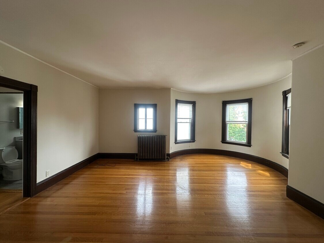 Foto principal - 72 Thurston St