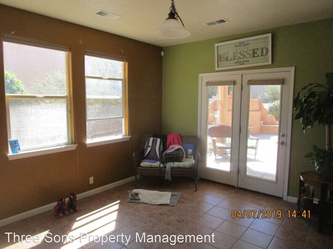 Primary Photo - 4 br, 3 bath House - 6120 Cielo Grande