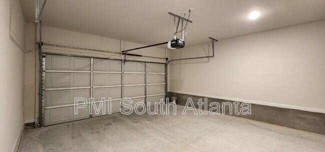 Building Photo - 336 Sinclair Ct