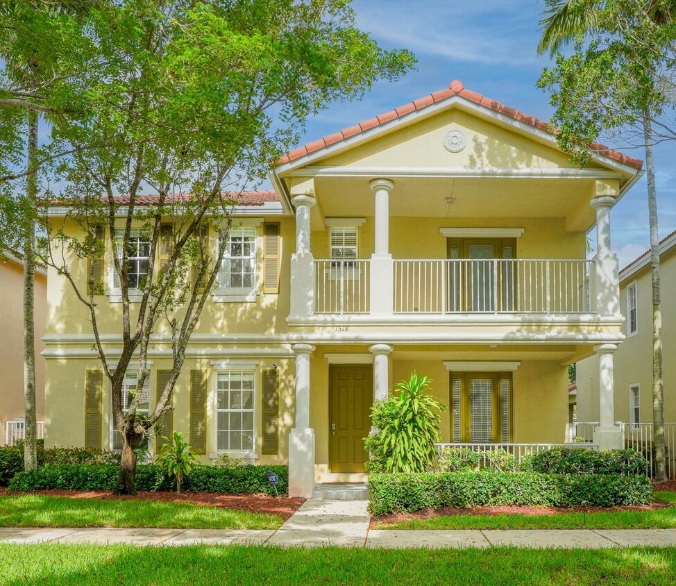 Primary Photo - 1518 Fenton Dr
