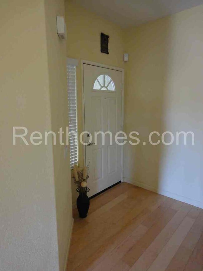 Building Photo - 12344 Springwater Point