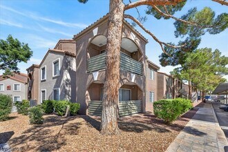 Building Photo - 2100 Jetty Rock Dr