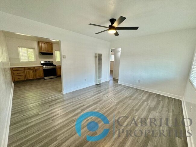 Building Photo - 3961 Cottonwood St
