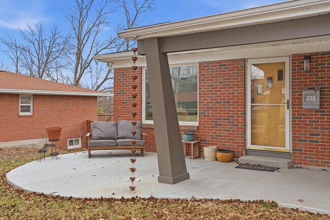 Foto del edificio - 208 Westridge Dr