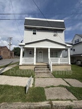Building Photo - 901 N 4th Ave