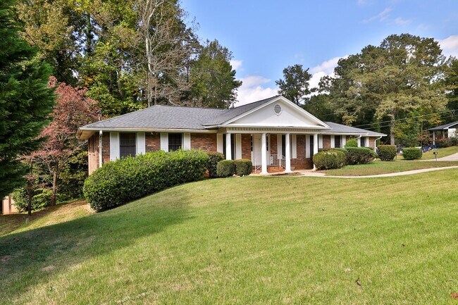 Foto del edificio - 5055 Cascade Rd