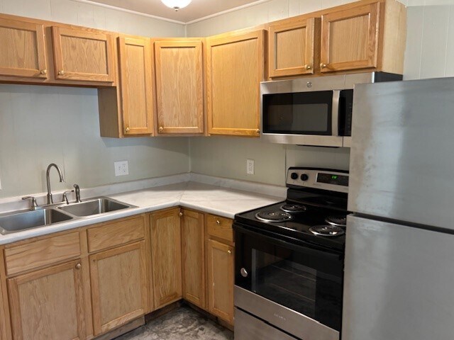 Building Photo - 2605 Roland Dr