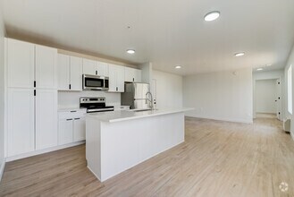 Building Photo - 404 E 5600 S
