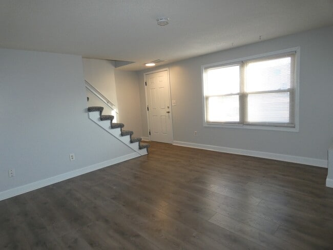 Building Photo - 5220 NE 57th St
