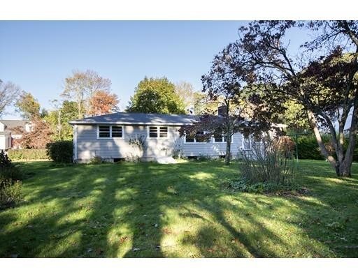 Foto del edificio - 15 Buttonwood Ln