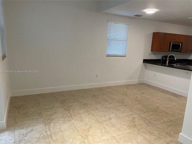 Foto del edificio - 2845 Coconut Ave