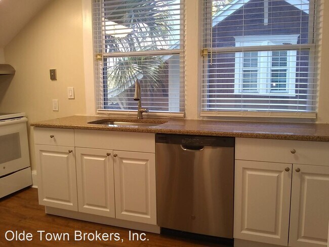 Foto del edificio - 2 br, 1 bath House - 402 E. Anderson Street