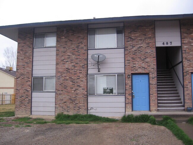 Building Photo - 487 32 Rd