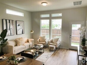 Building Photo - 2203 Grenache Dr