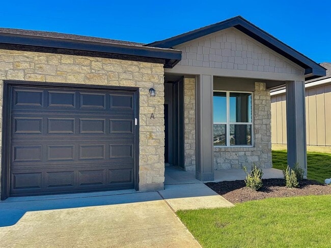 Building Photo - 8905 Ash Rd