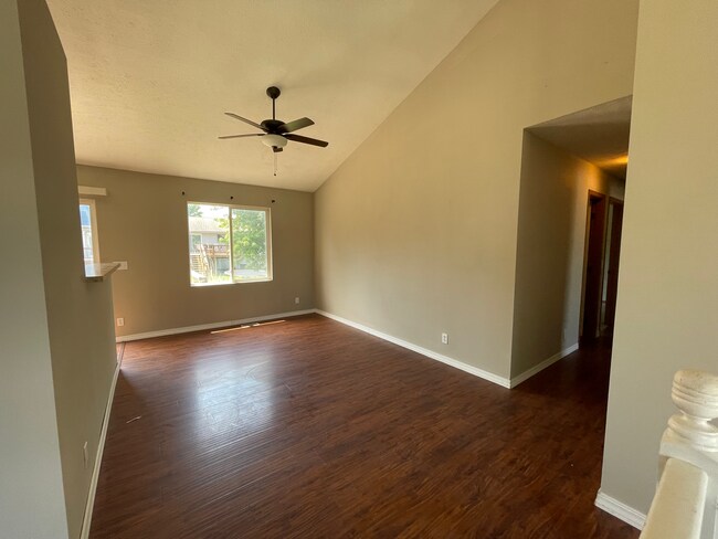 Building Photo - 8013 Newport Ave