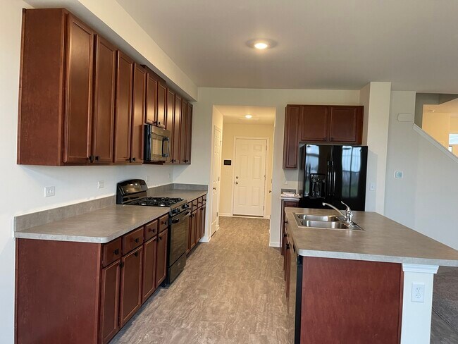Building Photo - 12633 S Potomac Dr