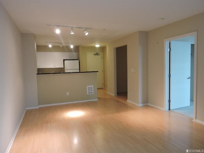 Building Photo - 8200 Oceanview Terrace