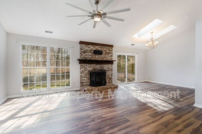 Foto del edificio - 11100 Deerpath Ct