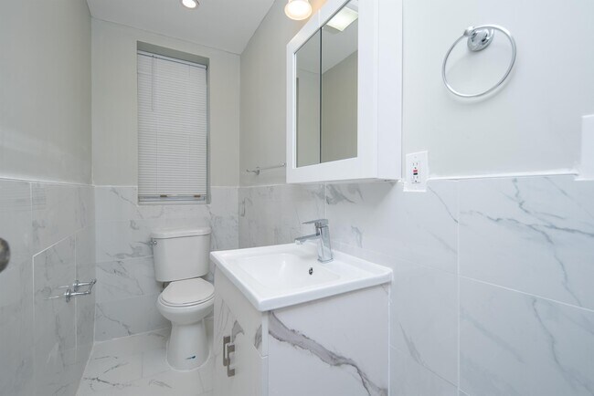 Foto del edificio - 2326 15th St