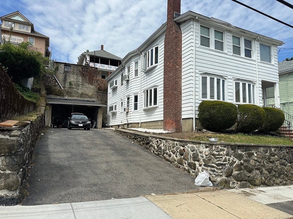 Primary Photo - 142 Langdon Ave