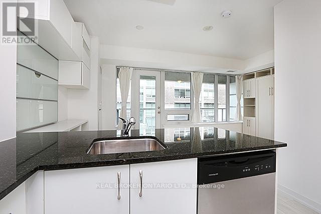 Building Photo - 55 E Liberty St