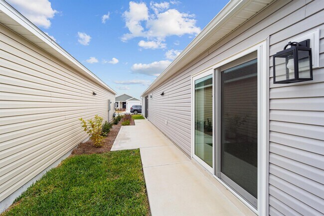 Building Photo - 7664 Cheryl Ct