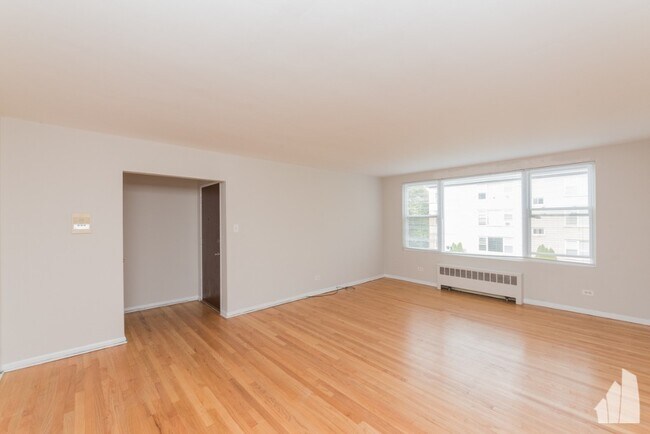 Foto del edificio - 7539 N Bell Ave