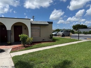 Building Photo - 1131 S Loop Blvd