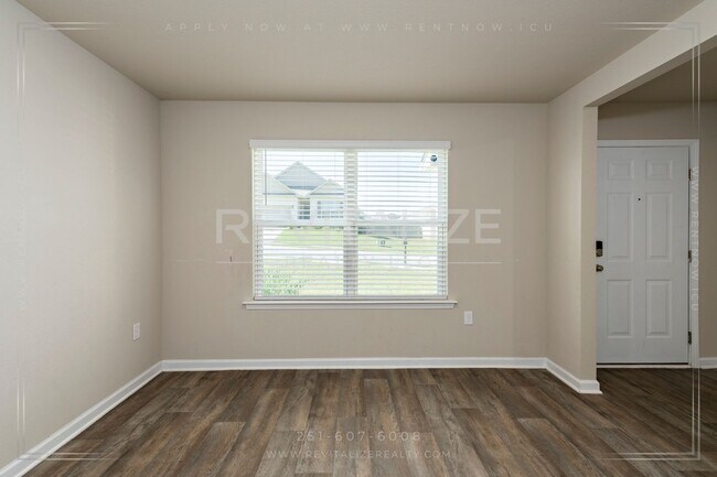 Foto del edificio - HALF-OFF DEPOSIT SPECIAL! Stunning 2-Story 4 BD 2.5 BA House in Spanish Fort!