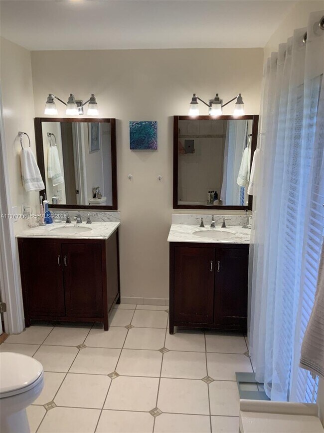 Foto del edificio - 5780 SW 59th Pl