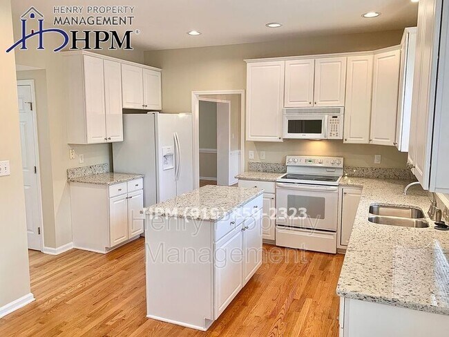 Building Photo - 203 Hickorywood Blvd