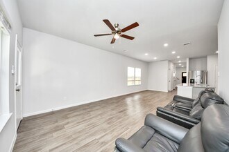 Building Photo - 68 Valiant Ridge Trail