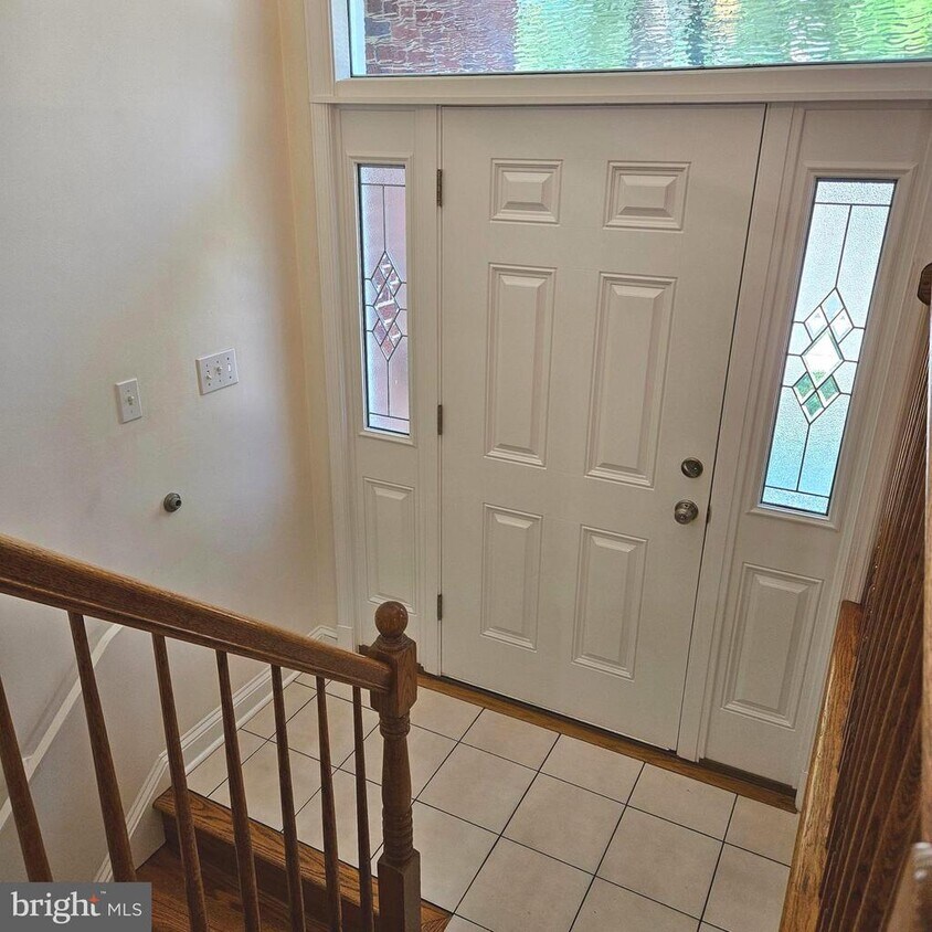 Foto principal - 1819 Reedie Dr