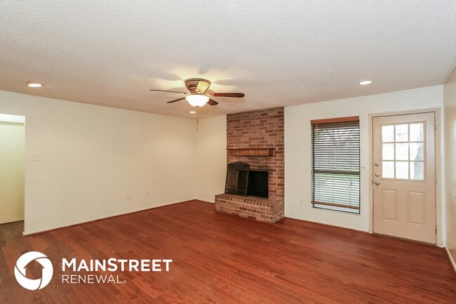 Building Photo - 5300 Stagetrail Dr
