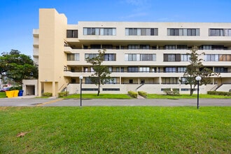 Building Photo - 1401 S Federal Hwy